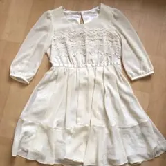 白ワンピース　美品
