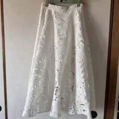 NaturalBeautyBasic 花柄レース フレアスカート ホワイトPSのサムネイル