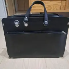 黒 合成皮革 ハンドバッグ