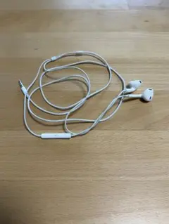 Apple 有線イヤフォン 3.5mmジャック ホワイト