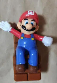 ハッピーセット　2017　スーパーマリオ 手を振るマリオ