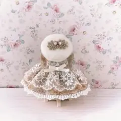 Item thumbnail for item 36b1b375-fb25-408f-8ac9-b370c81b74e7