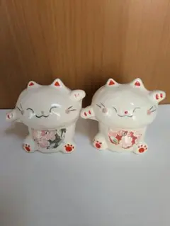 269 招き猫　貯金箱　花柄　縁起物　2匹セット