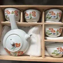 有田焼，茶具，茶器，急須と湯呑み5個セット 花柄