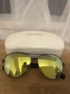 Calvin Klein サングラス ミラーレンズのサムネイル