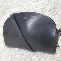 A.P.C アーペーセー レザー ショルダーバッグ 黒 本革 斜め掛け