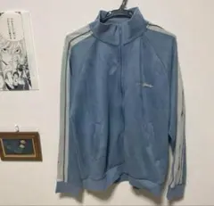 ベロア素材 水色ジャージ