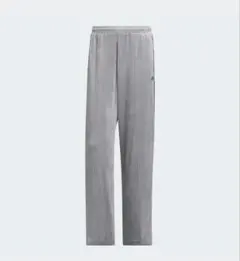 adidasoriginals ベロア　トラックパンツ