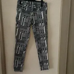 レギンスパンツ