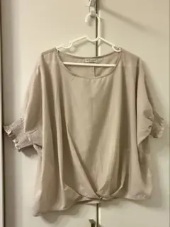 レディース　半袖シャツ　ピンクページュ　アースミュージック&エコロジー