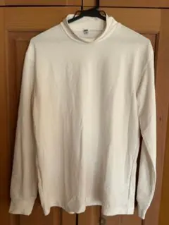 ユニクロ 長袖カットソー タートルネック