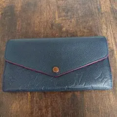 Louis Vuittonルイヴィトン ポルトフォイユ　サラ　長財布 ネイビー