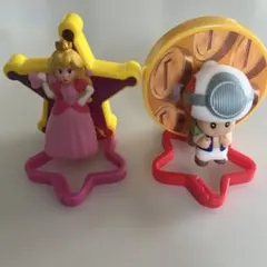 マリオ　キーホルダー ハッピーセット　マック　ピーチ姫　キノピオ2個セットのサムネイル
