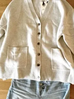 【新品】羊毛　カシミヤ　上質ニットカーディガン