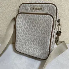 MICHAEL KORS ショルダーバッグ　総柄　ホワイト