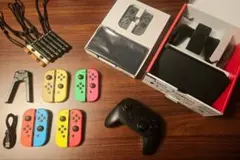Nintendo Switch有機ELグレー 本体（多色Joy-Con付属）