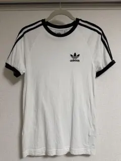 adidas オリジナルス ホワイト Tシャツ 3本ライン
