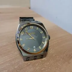 NIXON　モノポリー　メンズ　ガンメタ　腕時計　金縁　金文字のサムネイル