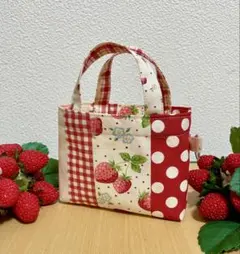 ❤︎いちご柄❤︎ミニトートバッグ❤︎ハンドメイド❤︎