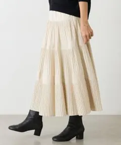 未使用級✨ビアズリー　プリーツティアードスカート　ホワイト　Fサイズ　現行品