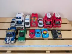 ミニカーセット 14台 救急車 消防車 パトカー