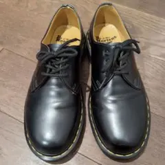 Dr. Martens 3ホールシューズ