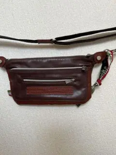 Orobianco／ ブラウンボディバッグ