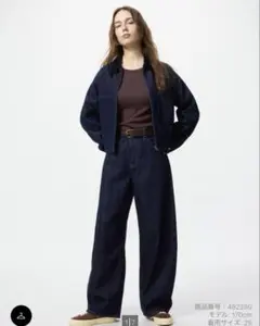 美品　ユニクロ　バギーカーブジーンズ　24