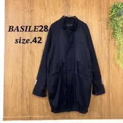 61 美品　大きいサイズ　BASILE28 バジーレ　モノクロ　コートのサムネイル
