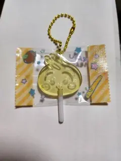 ちいかわ　うさぎ　キャンディーチャーム