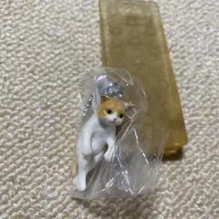 猫のフィギュア キーチェーン付き　新品