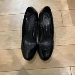 DIANA ブラック ハイヒール・パンプス