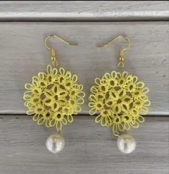 ✴︎SALE✴︎ タティングレース　ピアス　イエロー×パール