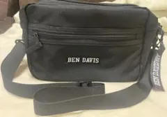 BEN DAVIS ブラック ショルダーバッグ 中古品のサムネイル