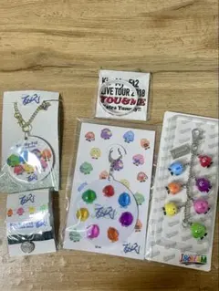 Kis-My-Ft2 缶バッジ 2個セット - メルカリ