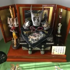 【極珍品・秀吉の馬印】五月人形 兜 金葫芦（ひょうたん）意匠 麒麟浮彫 30cm 極珍品・秀吉の馬印】五月人形 兜 金葫芦（ひょうたん）意匠 麒麟浮彫