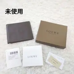 未使用LOEWEロエベ 二つ折り財布 箱付きブラウン希少のサムネイル