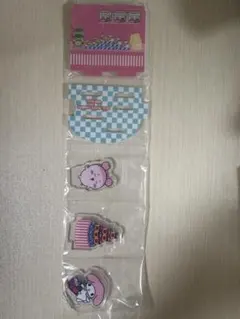 ちいかわ サンリオ レイヤーアクリルスタンド 古本屋×マイメロディ