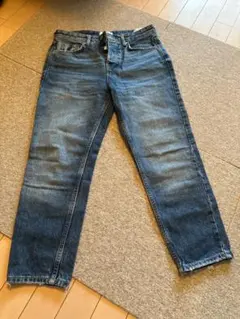 Bershka スリムフィット ストレートデニム