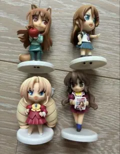 ホロ　高坂桐乃　乃木坂春香　セルニア　フィギュアのサムネイル