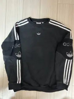 adidas トレーナー