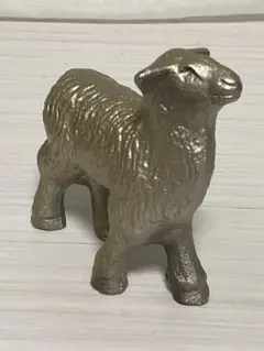 ☆ 子羊の金属製置物 インテリア小物　置物　オブジェ　レトロ　ペーパーウェイト