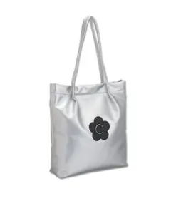 マリークワント デイジーパッチソフト トートバッグ シルバー ブラック