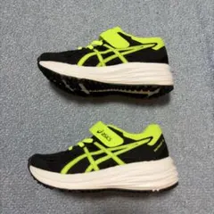 （新品未使用）asics キッズスニーカー PATRIOT ブラック×イエローのサムネイル