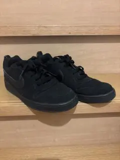 NIKE スニーカー　黒のサムネイル