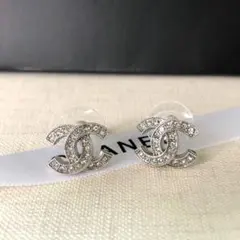 ヴィンテージ ボタン CC ロゴ ピアス シルバー