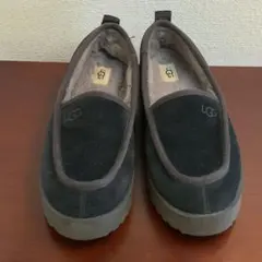 UGG アグ　ムートン　スリッポン　サンダル　ブーツ　スニーカー　モカシン