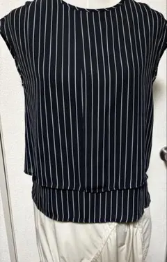 ★美品★Te chichi ストライプノースリーブシャツ ネイビー　Fサイズ