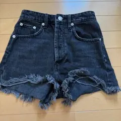 ダークデニム フリンジ裾 ショートパンツ