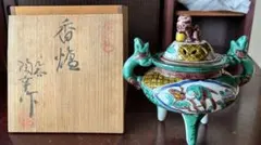 九谷焼　陶幸作　香炉　三足、色絵、金彩　木箱付き